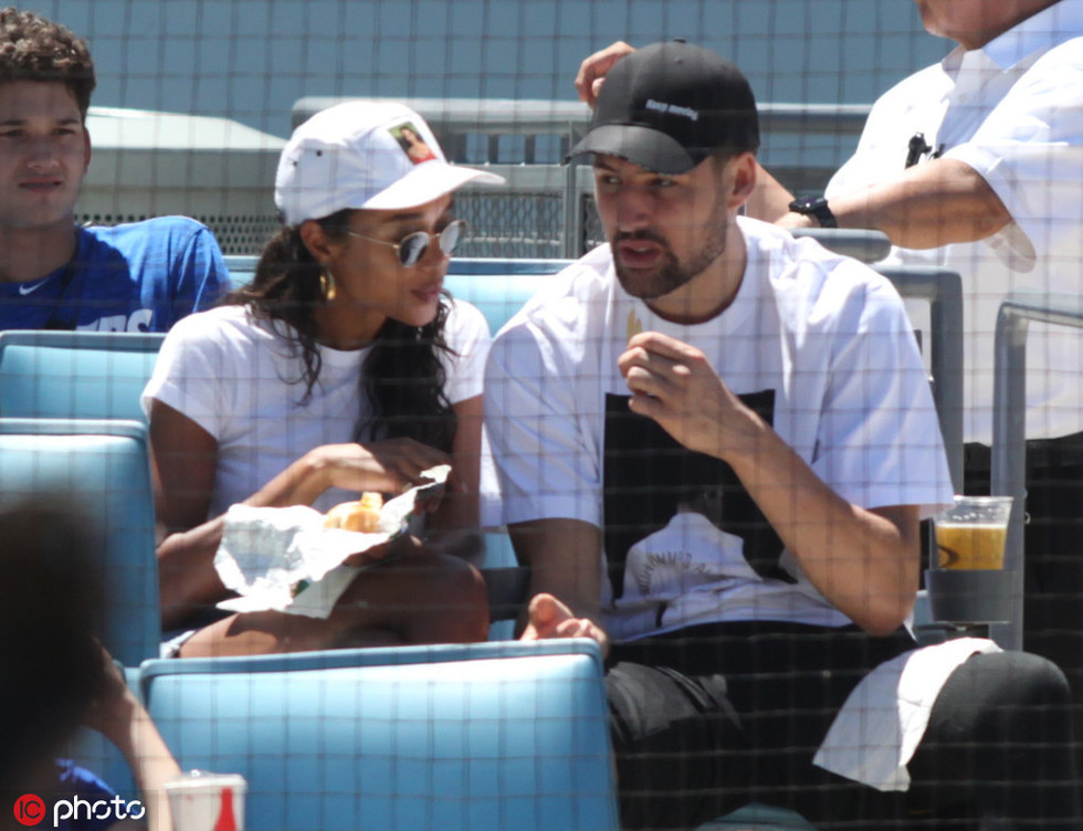 阿隆索告别皇马，利物浦拜仁曼城关注其执教动向