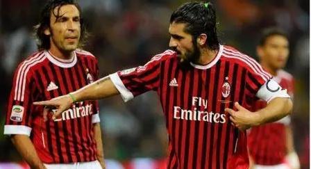 邮报：顺应英超形势，利兹今夏引援注重身体对抗和定位球能力