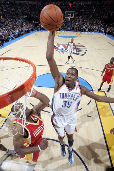 松井秀喜在 2013 年在洋基球场正式举行退休仪式，并获颁日本政府的“国民荣誉赏”