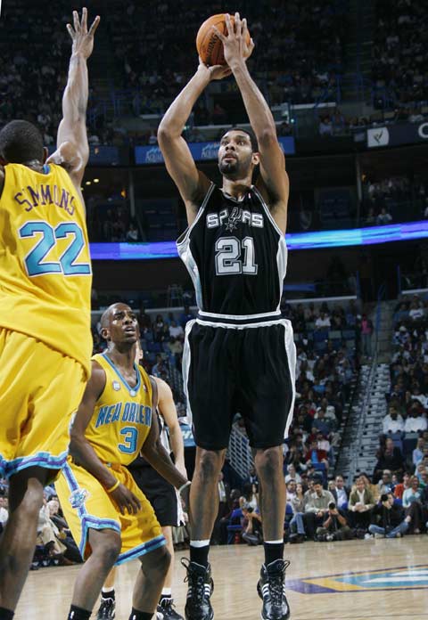 周六意甲前瞻：那不勒斯VS萨索洛 主场劲旅争四抢分 客队残阵保级死守攻防博弈比分预测