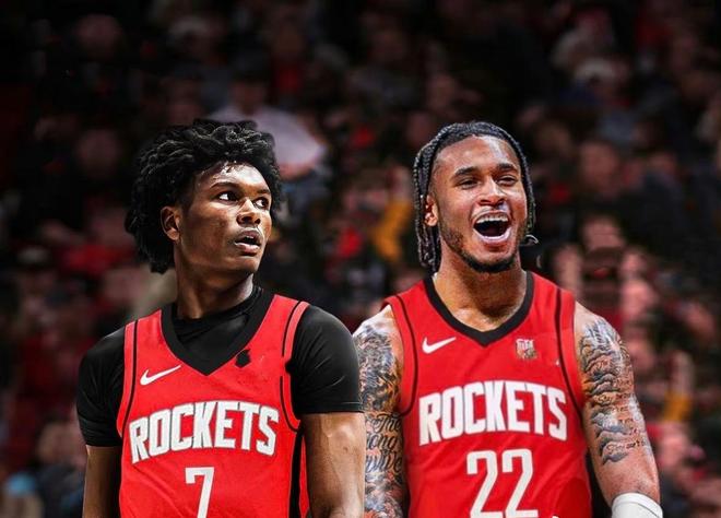 利物浦本赛季状态低迷，引援失误和阵容问题导致萨拉赫被冷宫，球队内部矛盾加剧。