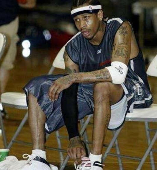 RMC：如果于帕决定不和拜仁续约，巴黎将开出合同报价