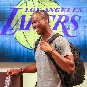 库乔前场觅得良机 推射空门得手